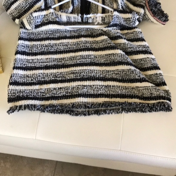 Dress - Picture 5 of 5